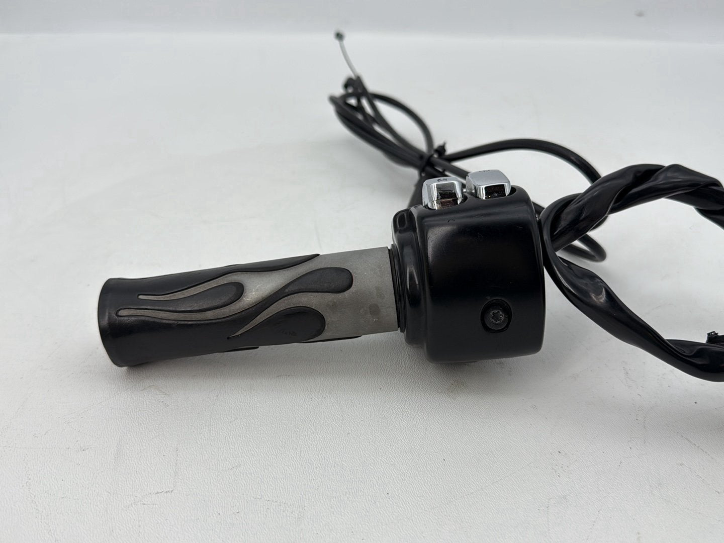2004 - 2013 Harley-Davidson Sportster 883 Custom Right Engine Start Kill Switches Controls 71589-96B , 56666-04