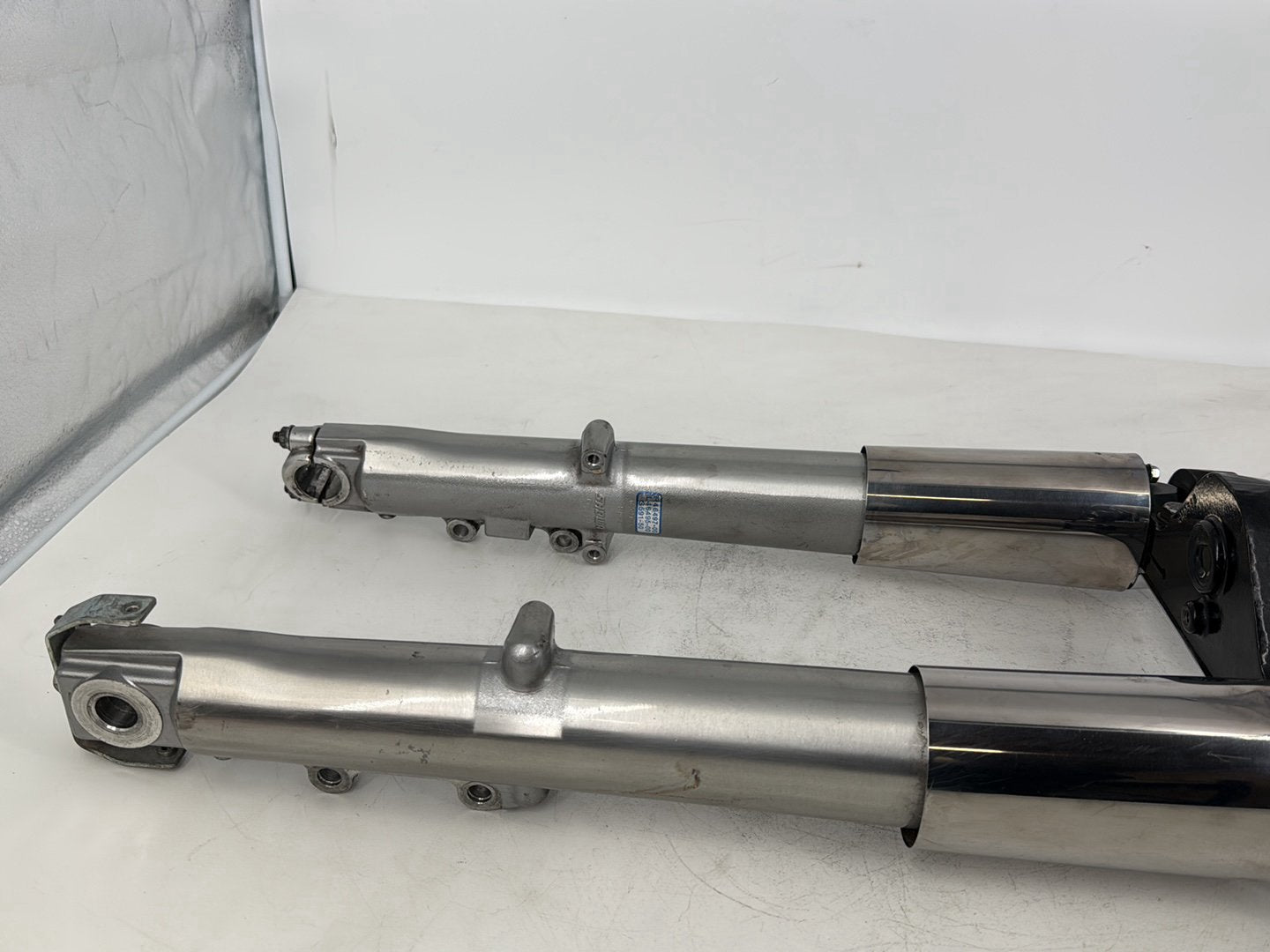 1999 - 2006 Harley-Davidson Touring Electra Glide Classic Front Triple Tree Set & LH RH Fork Legs Sliders 45435-95