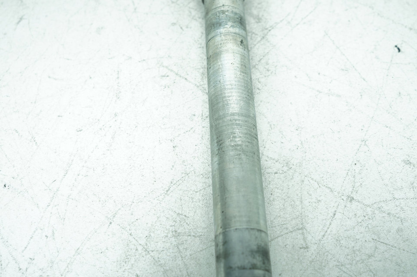 1999 - 2006 Harley-Davidson Touring Electra Ultra Classic Front Wheel Axle Bolt Shaft 43364-00