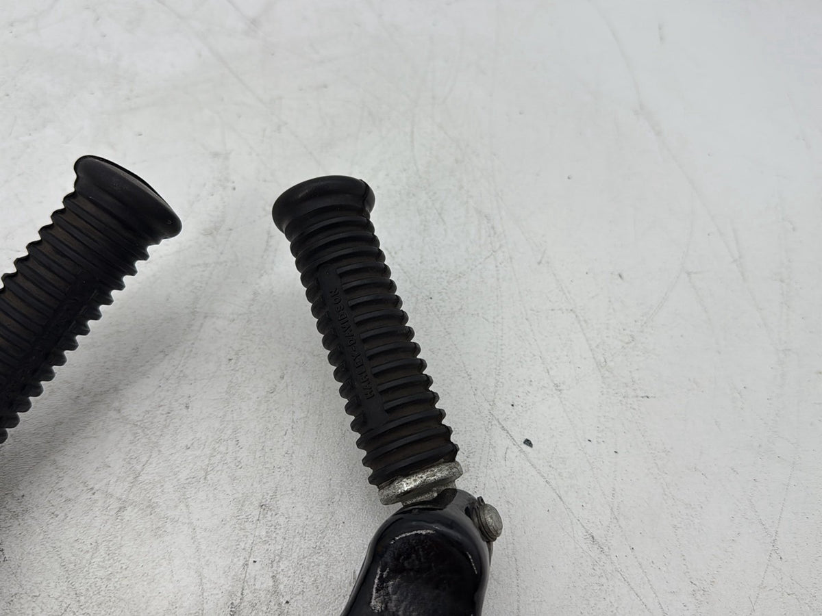 2009 Harley Sportster 883 Low XL883L OEM Passenger Left & Right Foot Pegs