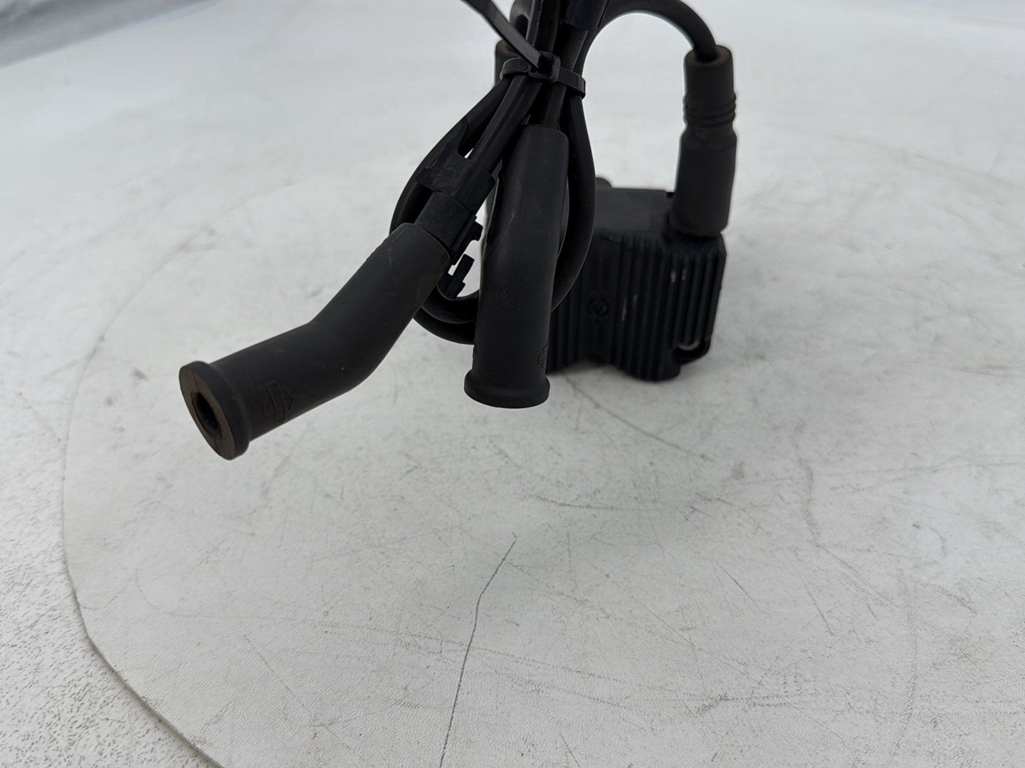 1999 - 2006 Harley-Davidson Touring Electra Glide Ultra Ignition Coil Spark Plugs Cable 31743-01