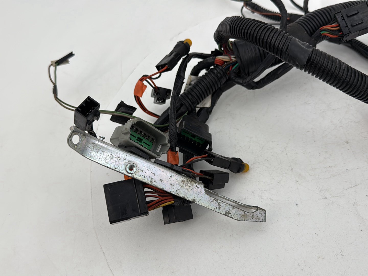 1999 - 2006 Harley-Davidson Touring Electra Glide Ultra Front Sub Wiring Harness Loom Interconnect  	70232-06