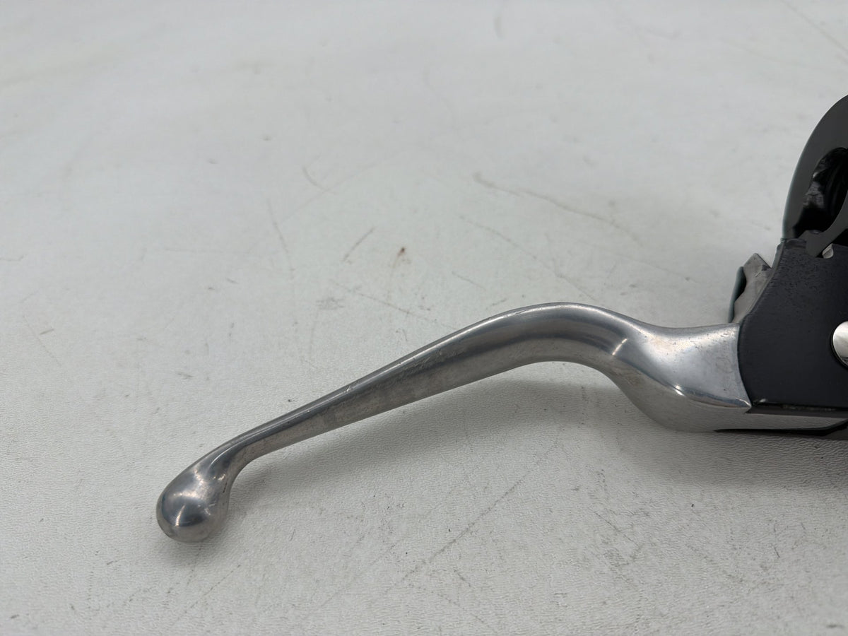 2016 Harley Dyna Fat Bob FXDF OEM Front Right Brake Lever Master Cylinder 11/16