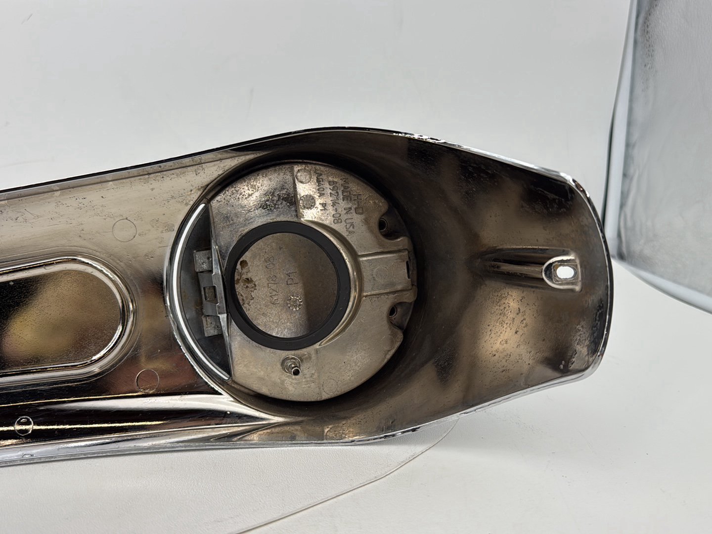 2007 - 2011 Harley-Davidson Touring Street Glide Fuel Gas Tank Dash Console NOKey 69214-08