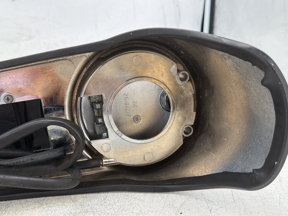 2001 Harley Electra Glide Touring FLHT OEM Fuel Gas Tank Dash Console NOKey