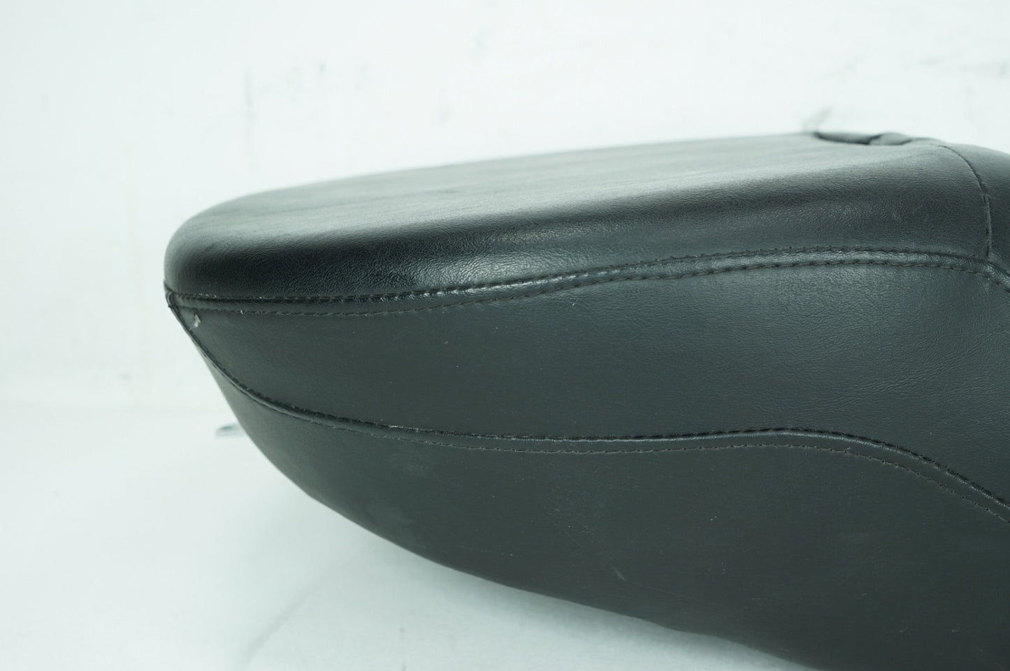 2008 - 2016 Harley-Davidson Touring Street Glide Passenger Rider Driver Seat Saddle 52320-11