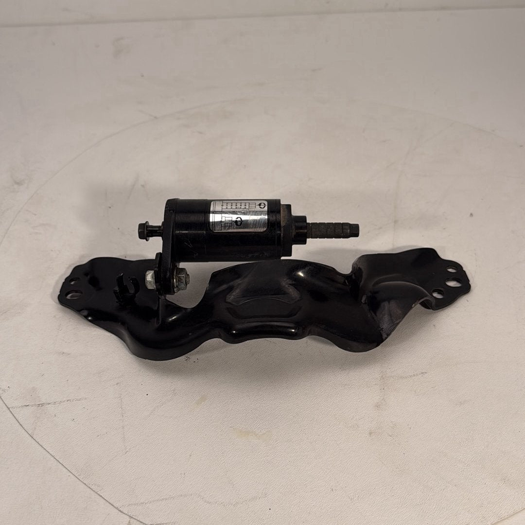 2017 - 2026 Harley-Davidson Softail Heritage Classic 114 Air Suspension Control Valve 47200460A