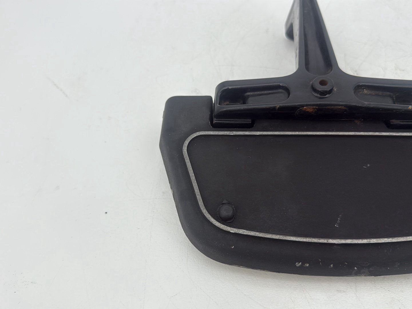 2005 Harley Touring FLHRCI Road King Classic OEM Left & Right Passenger Floorboard Foot Rest