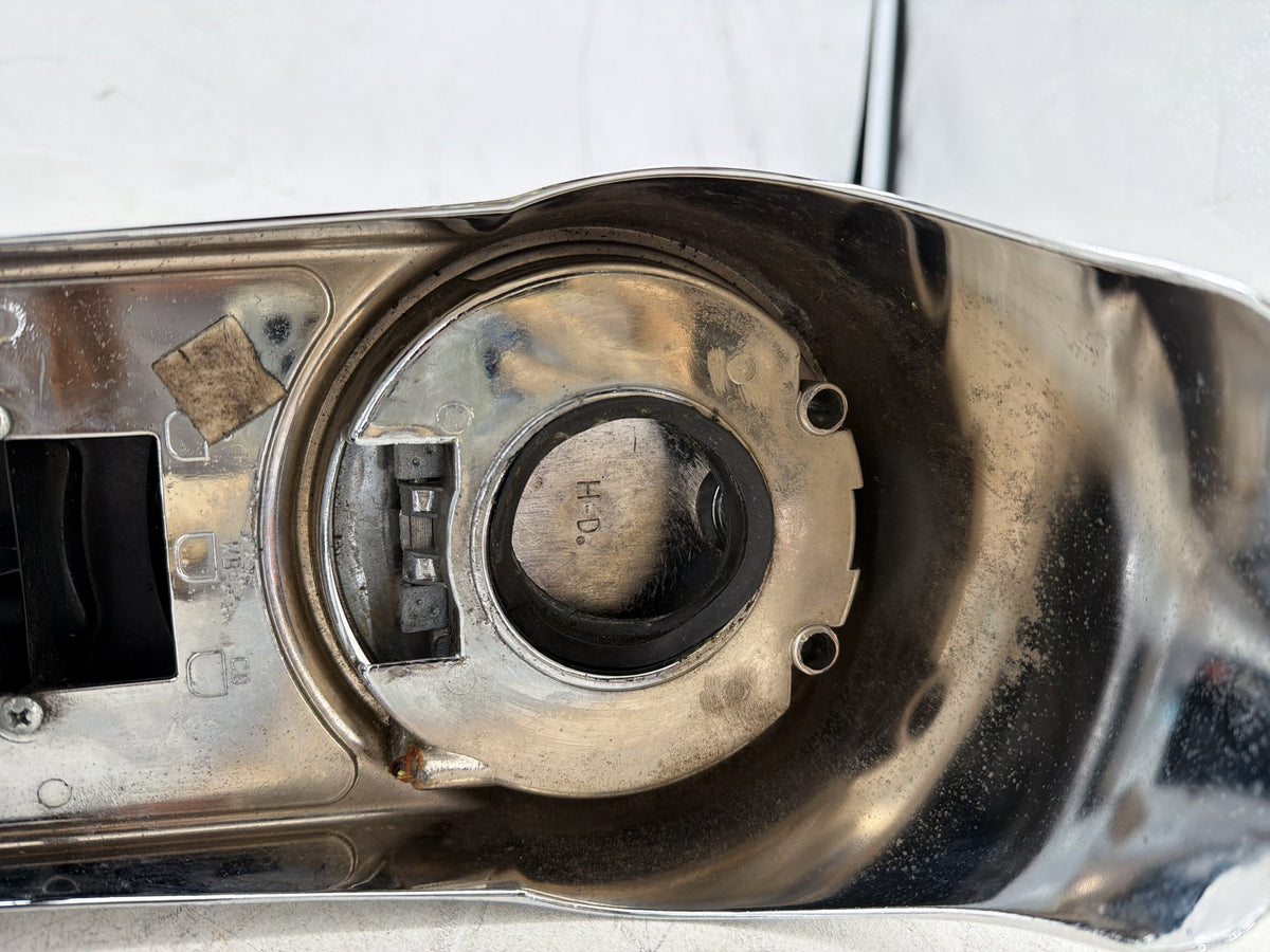 2001 Harley Electra Glide Touring FLHT OEM Fuel Gas Tank Dash Console NOKey