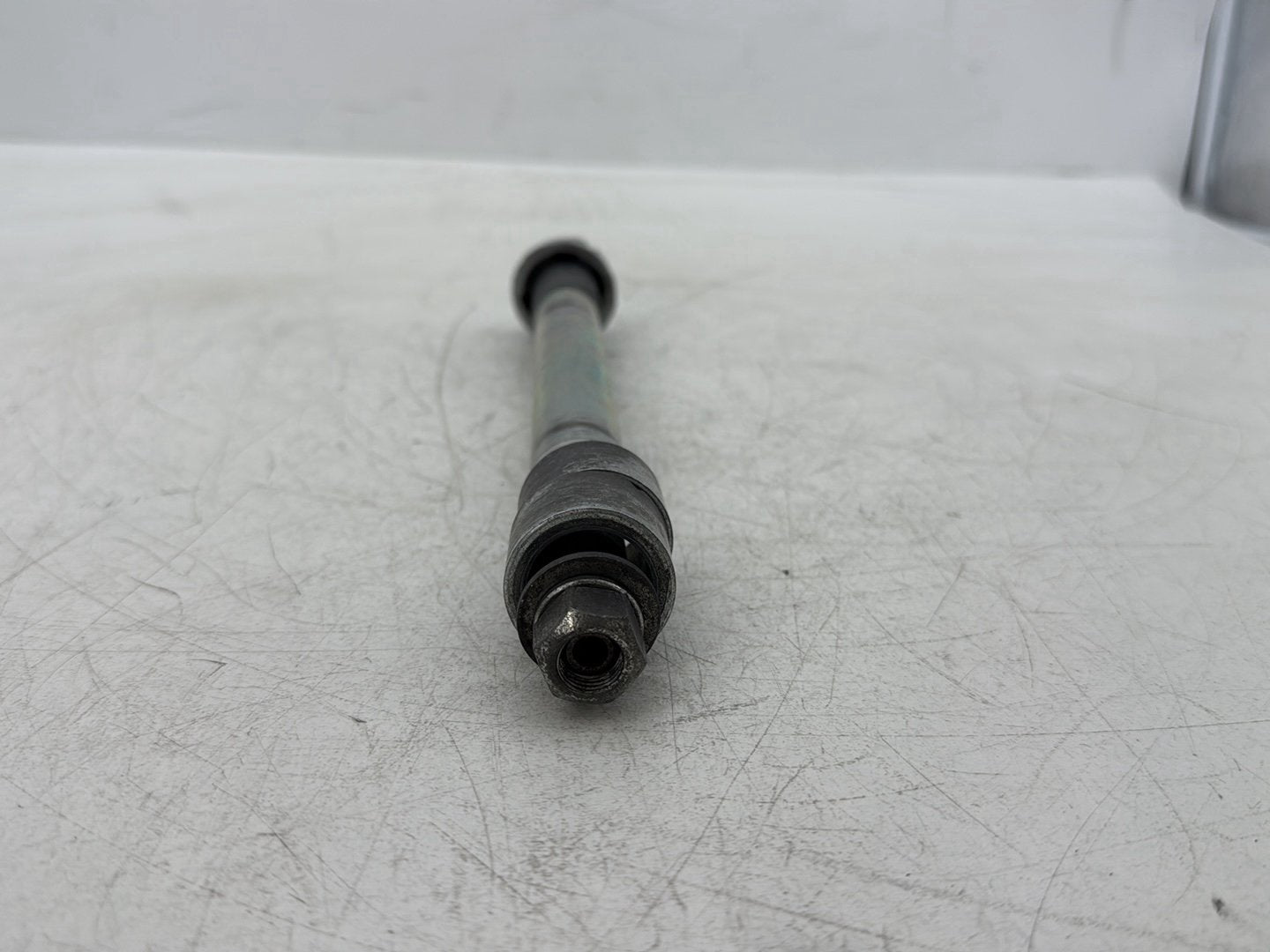 2006 Harley Electra Glide Touring Classic FLHTCI OEM Front Wheel Axle Bolt Shaft
