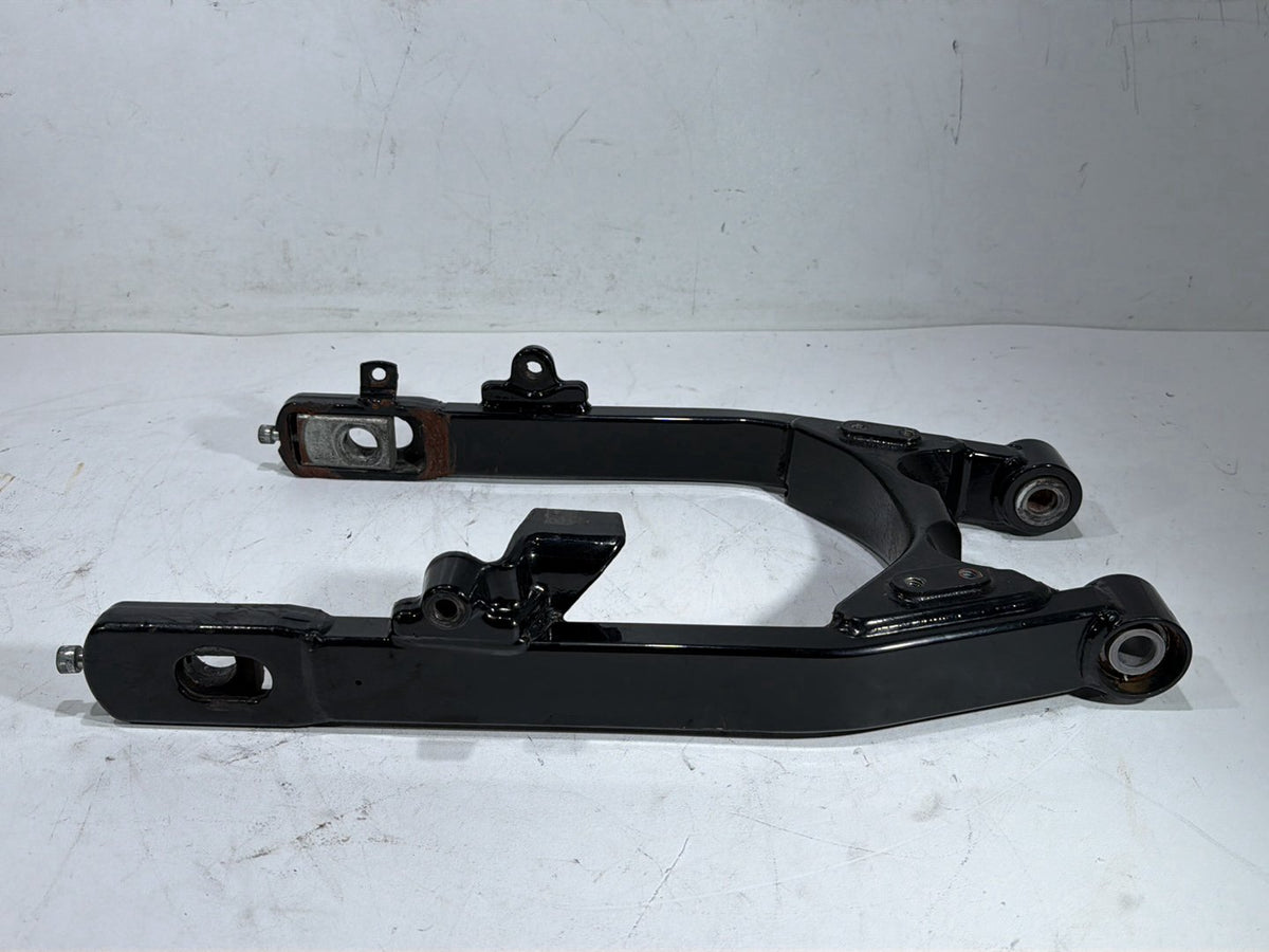 2007 Harley Dyna Street Bob FXDBI OEM Rear Fork Swingarm Swing Arm