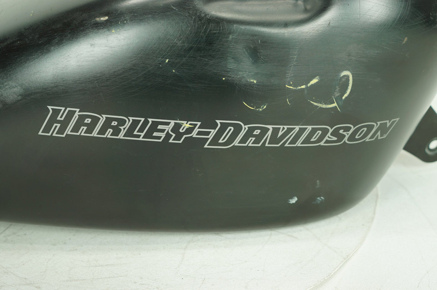 2009 - 2016 Harley-Davidson Sportster Iron Fuel Gas Tank Gasoline Reservoir 61405-07