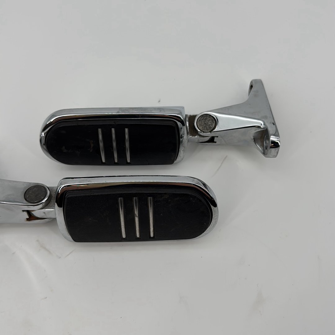 2008 - 2016 Harley-Davidson Touring Street Glide Passenger Left & Right Foot Pegs 50500460A
