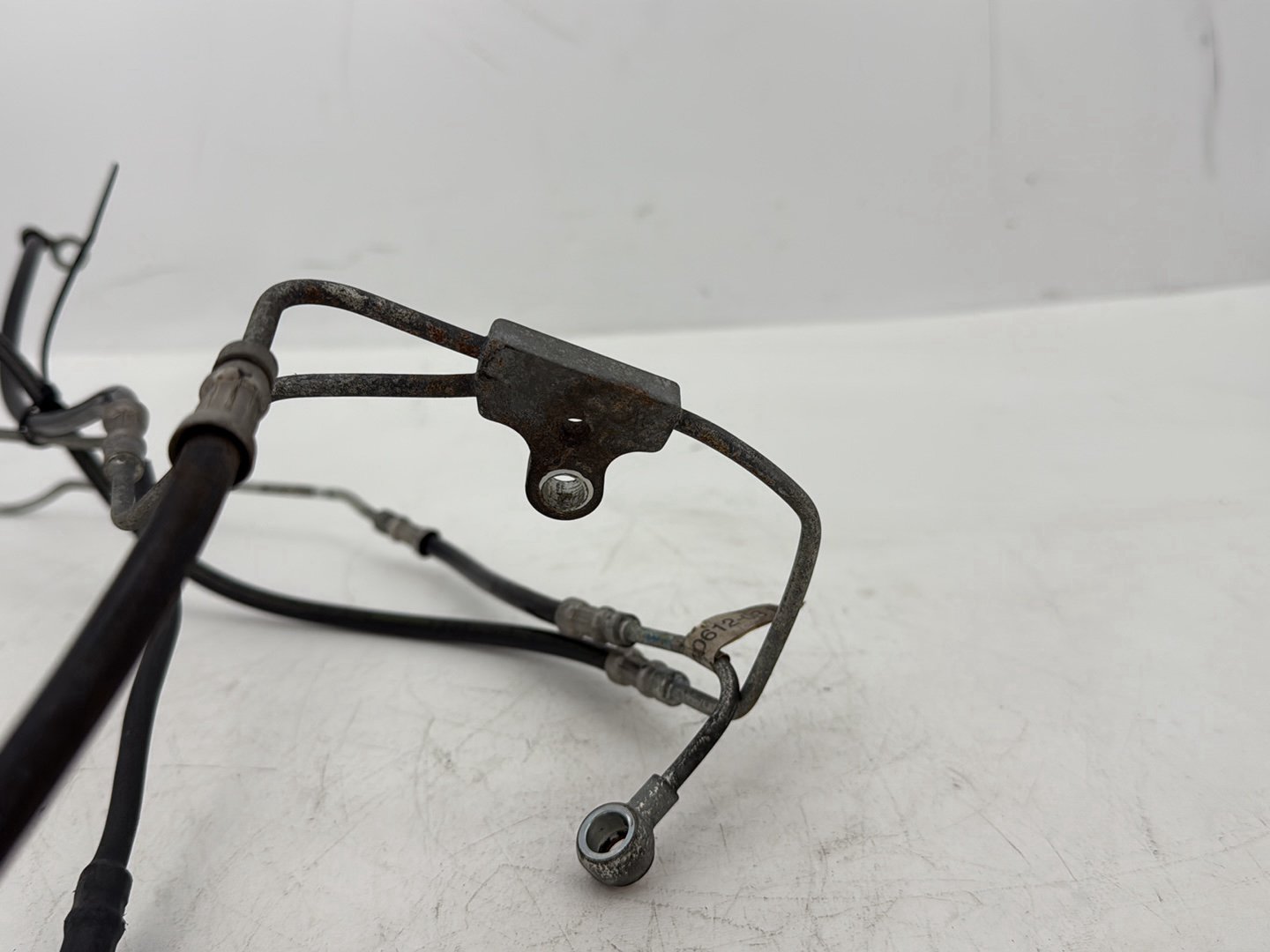 2008 Harley Touring FLHTCU Electra Glide Ultra OEM Front Brake Hose Line Pipe ABS
