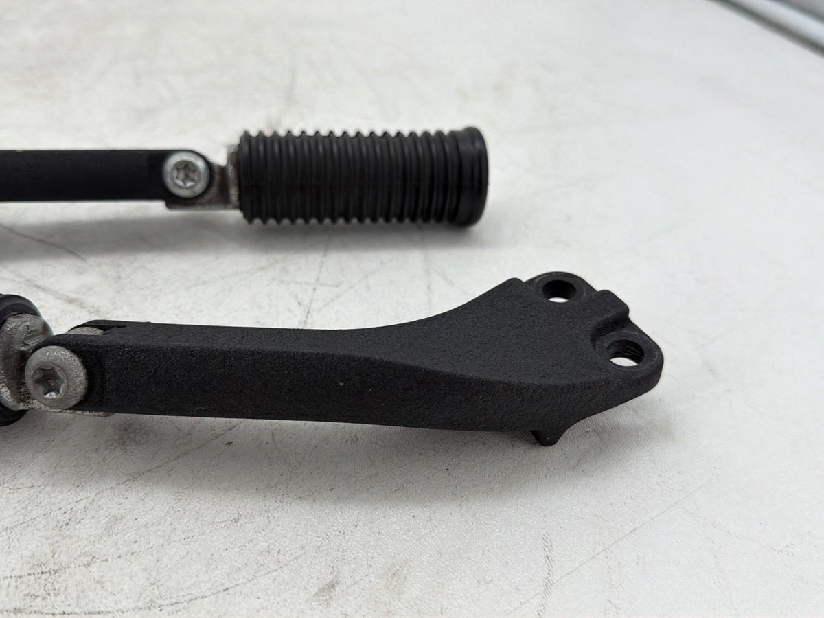 2014 Harley Dyna Low Rider FXDL OEM Passenger Left & Right Foot Pegs
