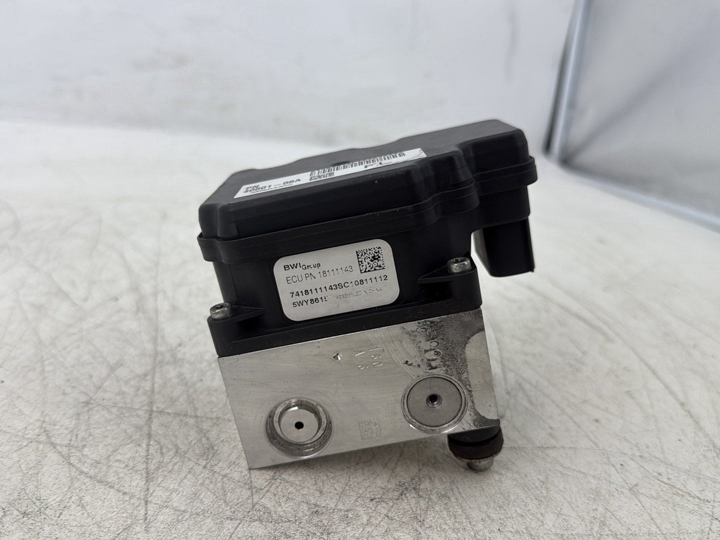 2011 Harley Street Glide Touring FLHX OEM ABS Brake Pump & Control Module