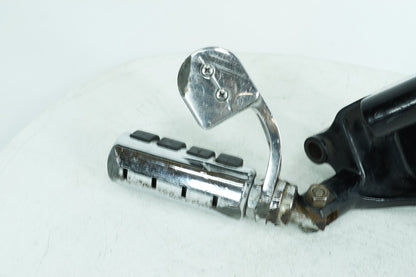 2000 - 2006 Harley-Davidson Softail Deuce Right Driver Foot Controls Peg Rest 42507-00B