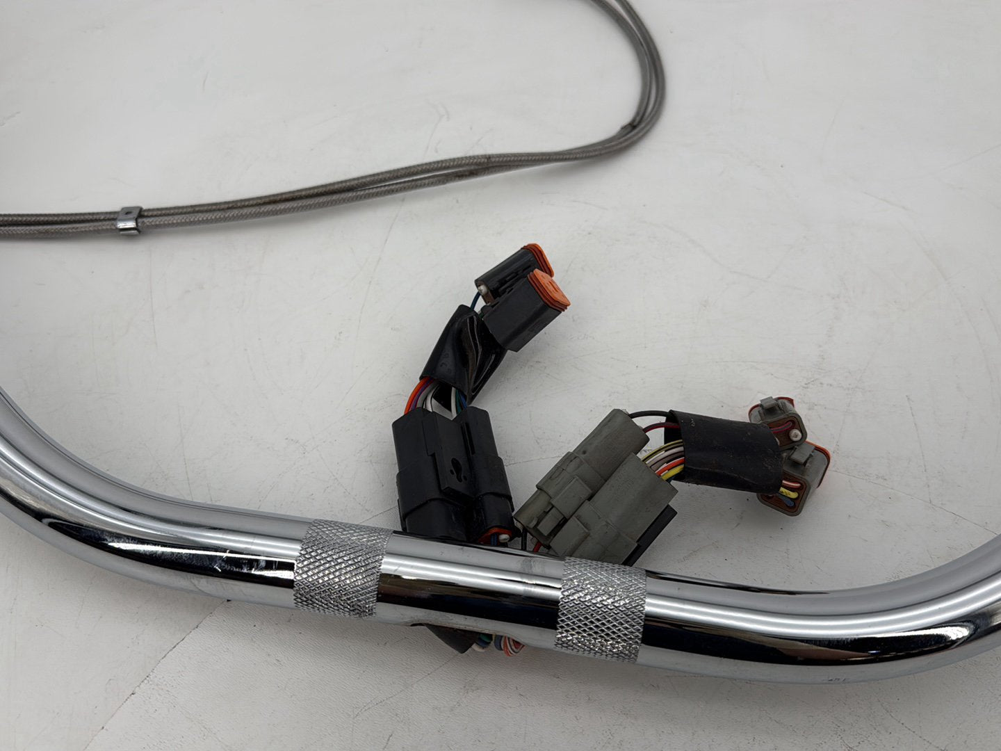 1999 - 2006 Harley-Davidson Touring Road King Classic Handlebars Left Right Switches Controls 71682-06A , 55947-00
