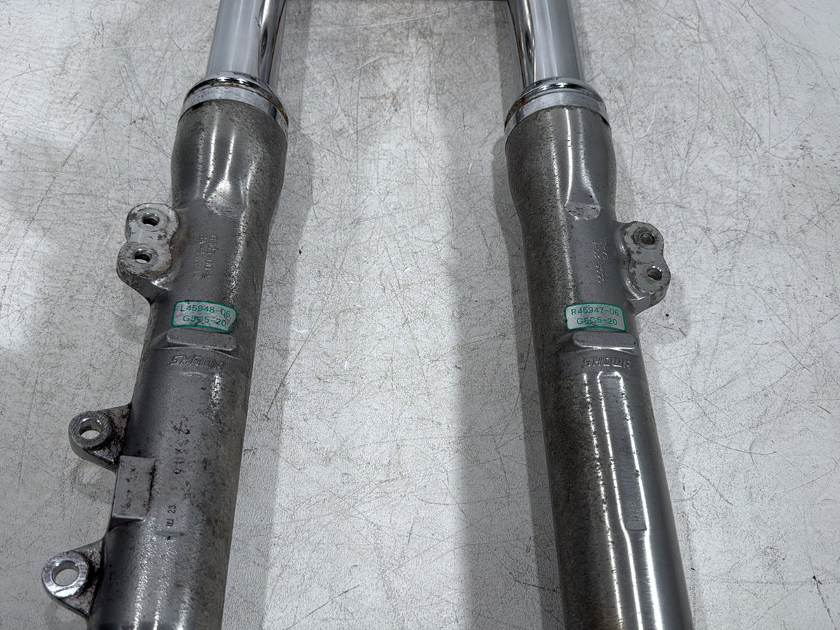 2007 Harley Dyna Street Bob FXDB OEM Front Triple Tree Set & LH RH Fork Legs Sliders