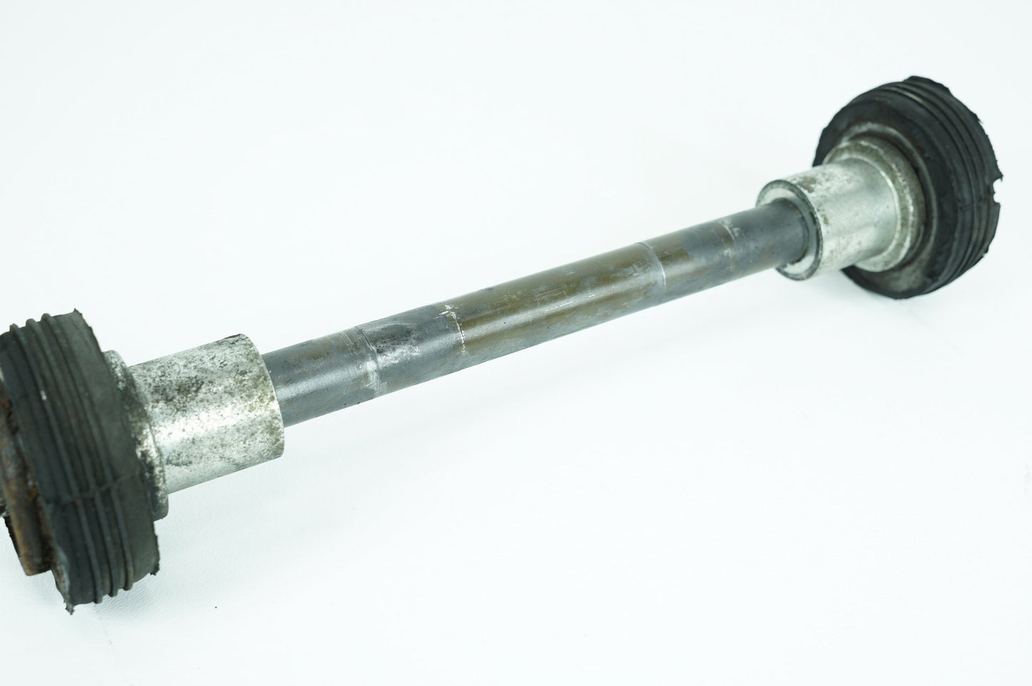 2000 - 2006 Harley-Davidson Touring Electra Ultra Rear Fork Swingarm Pivot Bolt Shaft 47505-02
