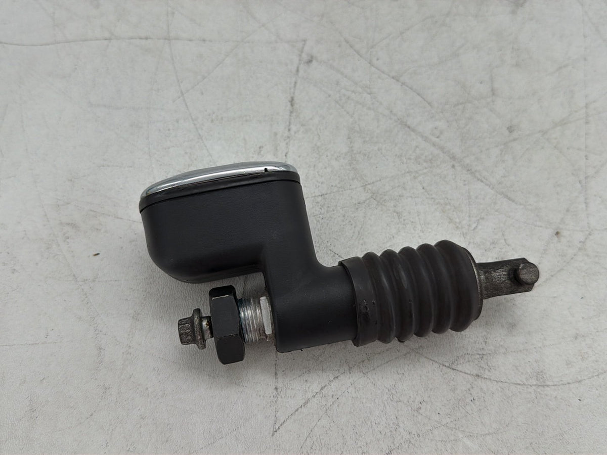 2006 Harley Electra Glide Touring Ultra FLHTCUI OEM Rear Brake Master Cylinder Reservoir