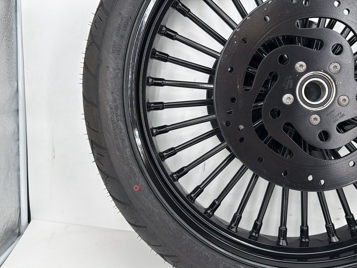 1999 - 2006 Harley-Davidson Touring Electra Glide Front Wheel Rim Tire 120/70-21 М/С 68V