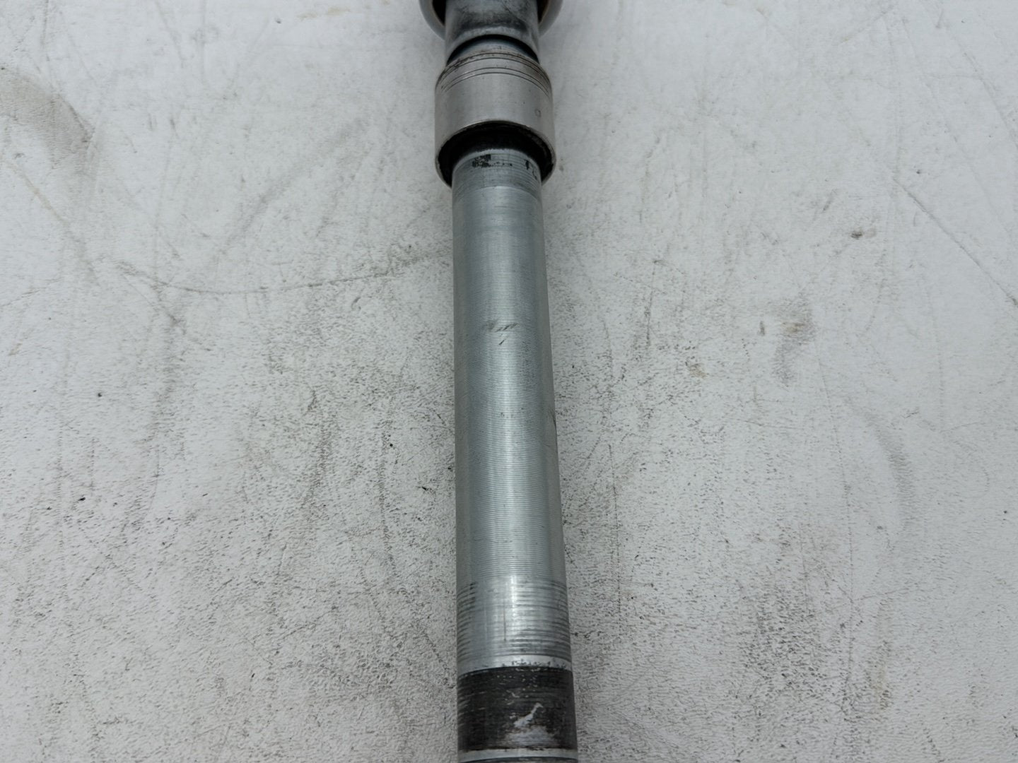 2017 Harley Road Glide Touring FLTRXS OEM Front Wheel Axle Bolt Shaft 41547-07A