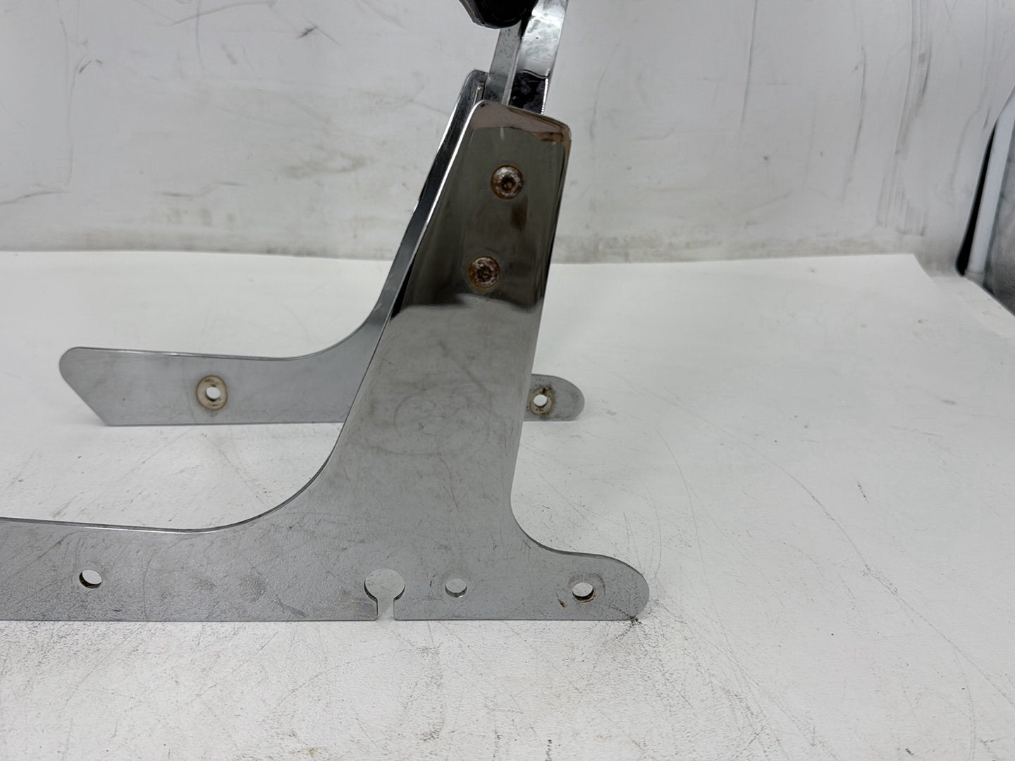 2009 Harley Sportster 883 Low XL883L OEM Rear Sissy Bar w/ Backrest Cushion Pad