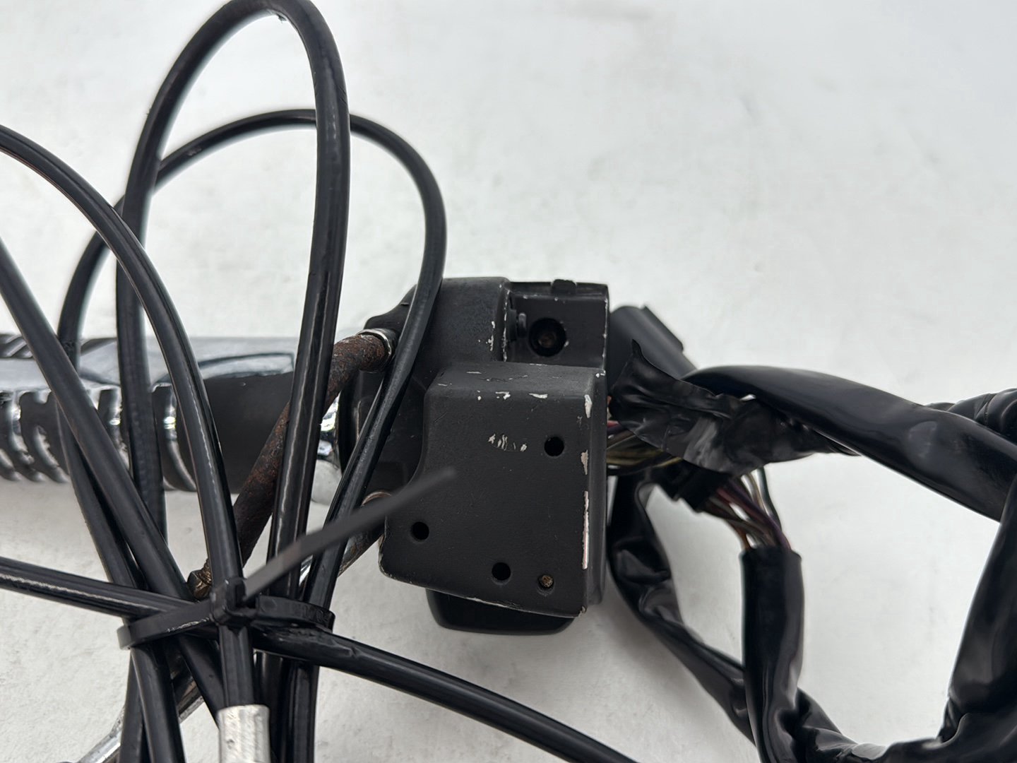 2007 Harley Street Glide Touring OEM Right Engine Start Kill Switches Controls