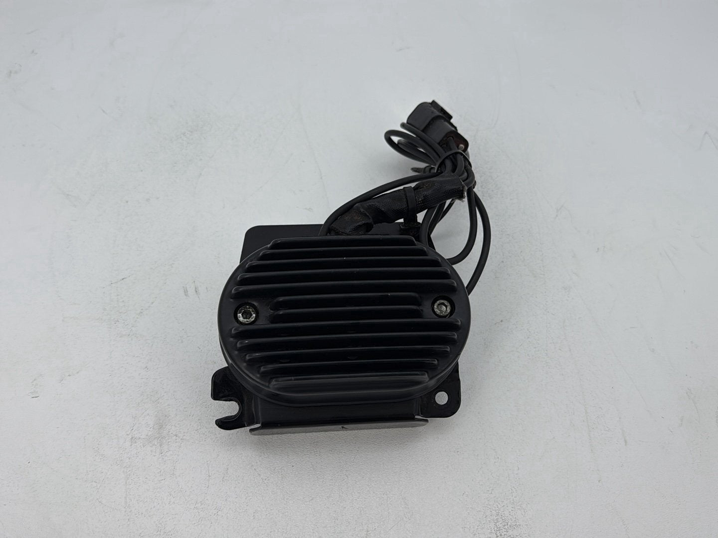 2004 Harley Softail FLSTC Heritage Classic OEM Voltage Regulator Rectifier