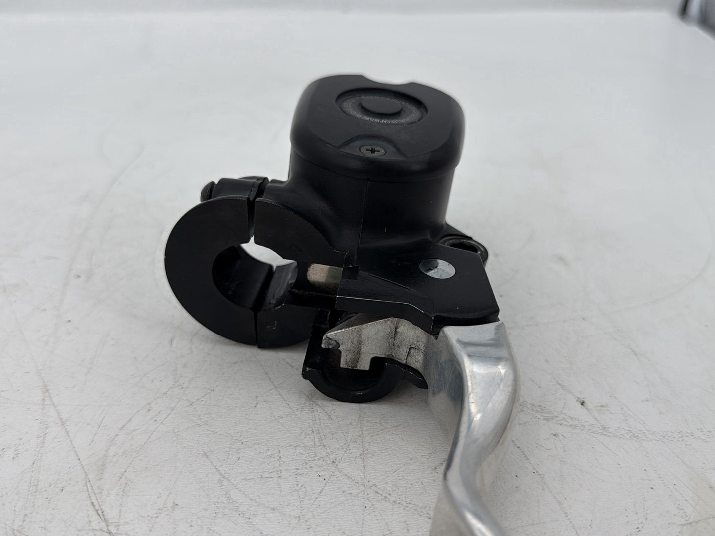 2006 Harley Sportster XL883C 883 Custom OEM Front Right Brake Lever Master Cylinder