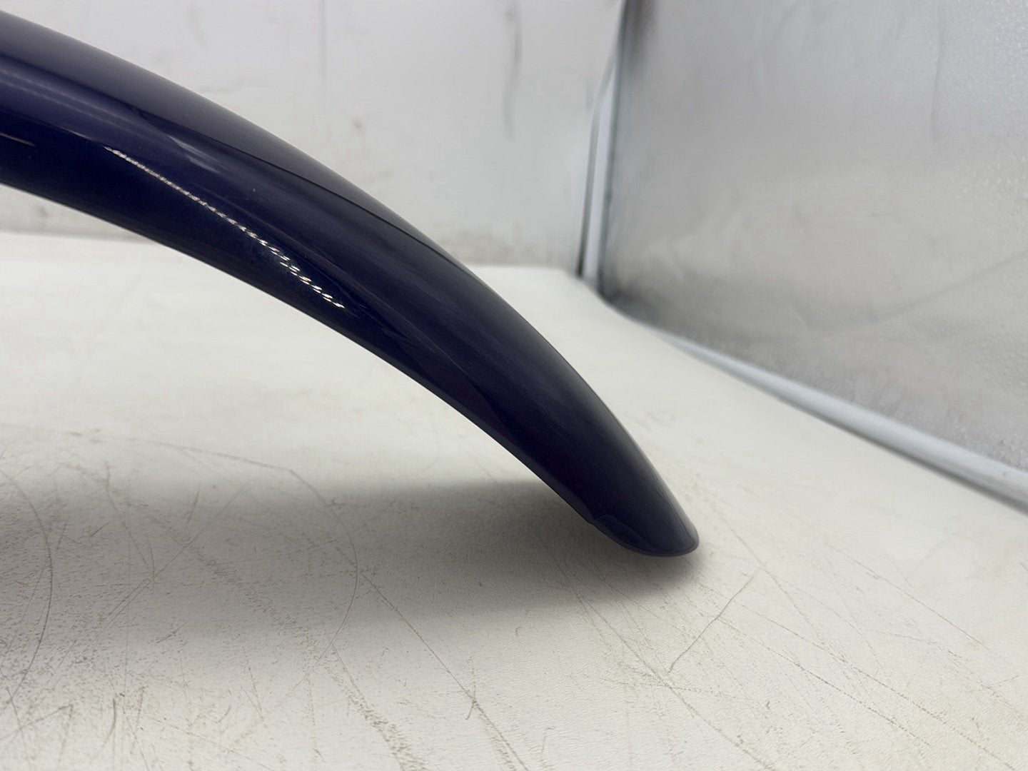06 Harley Sportster XL883L 883 Low OEM Front Wheel Fender Shell Panel Scratched