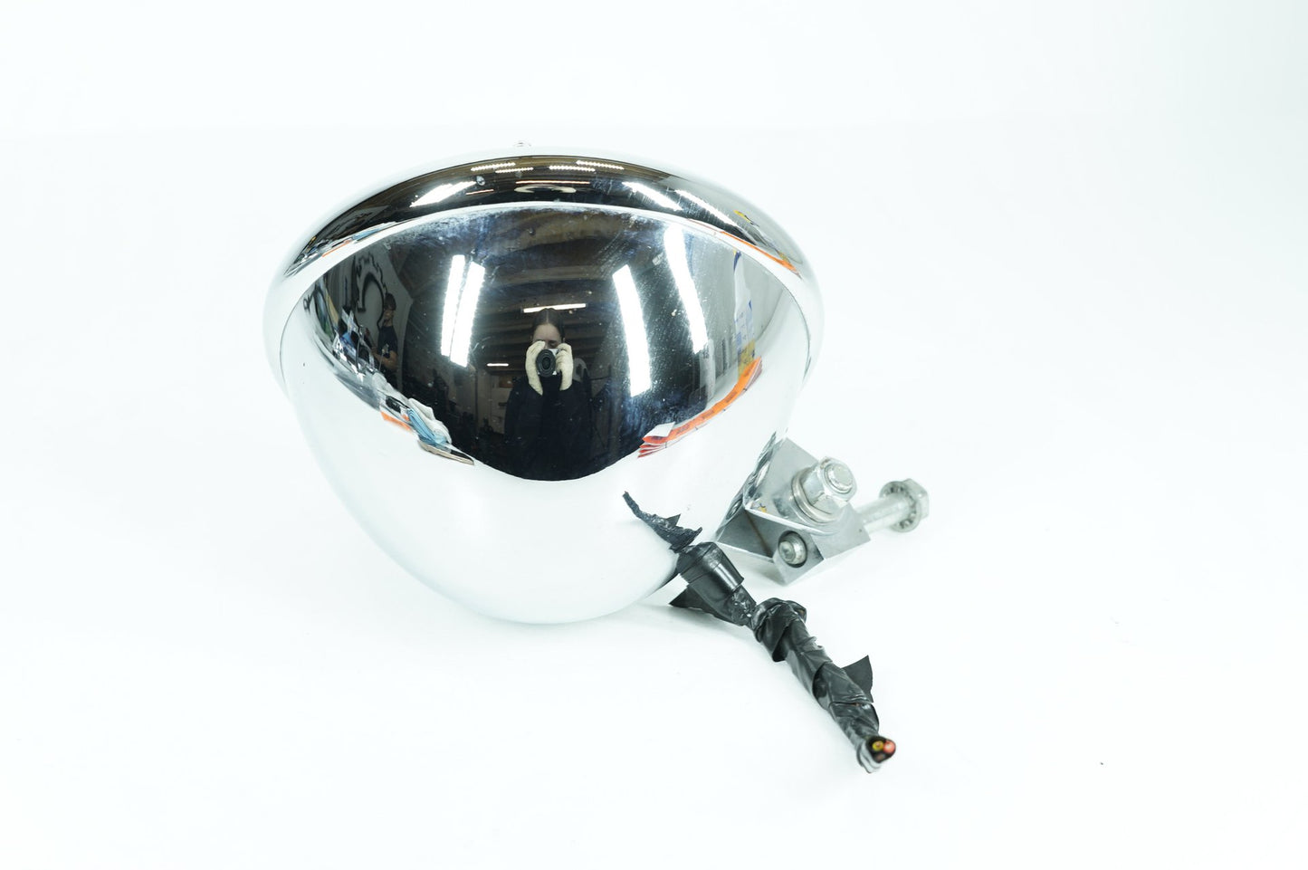 1999 - 2006 Harley-Davidson Dyna Wide Glide Headlight Headlamp Head Light Halogen  	67777-80A