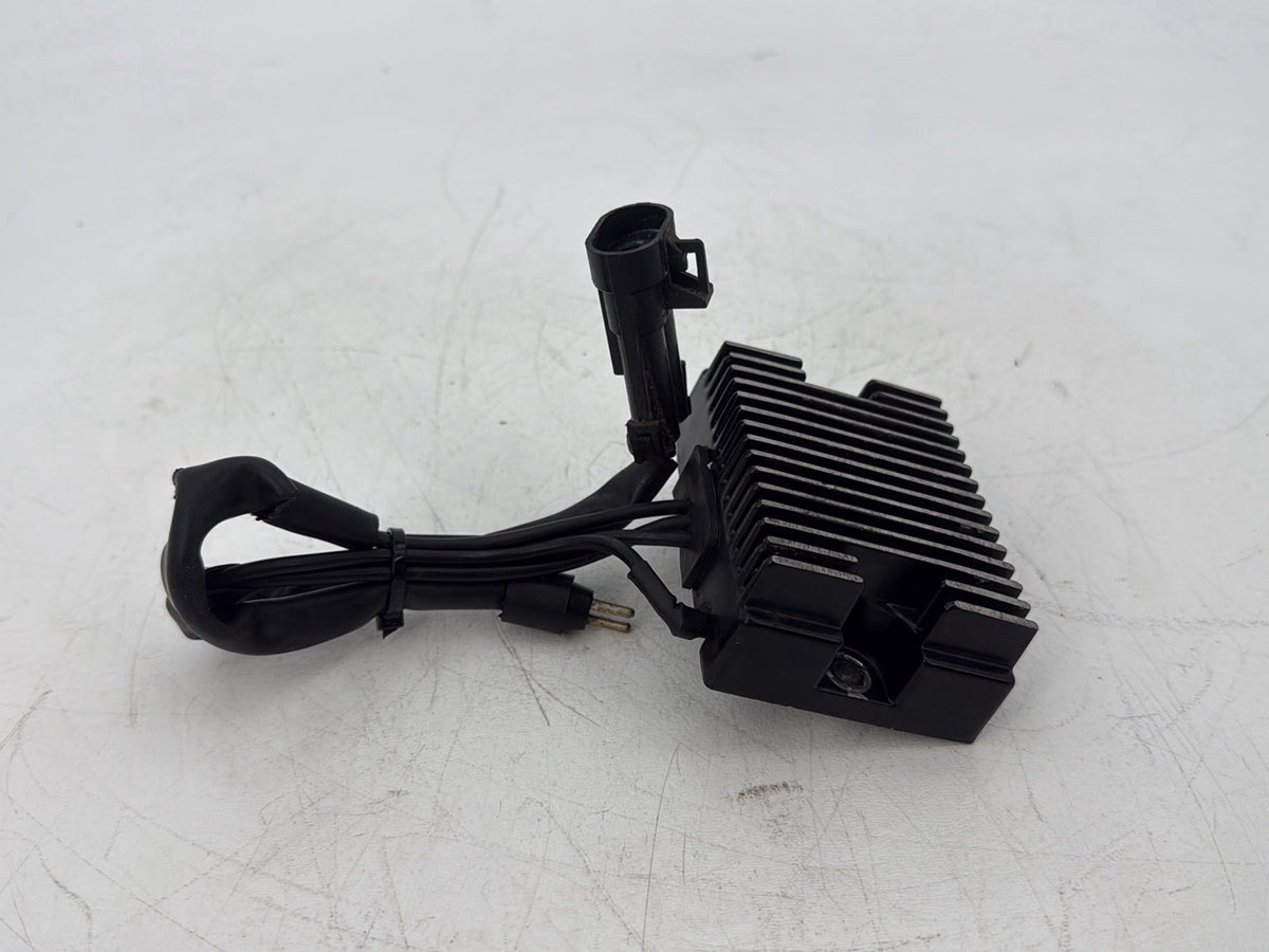 2006 Harley Sportster XL883C 883 Custom OEM Voltage Regulator Rectifier 74523-04