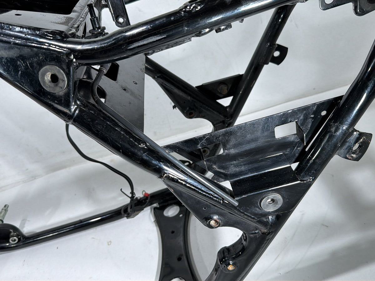 2007 Harley Road King Touring FLHR OEM Body Main Frame Chassis SLVG