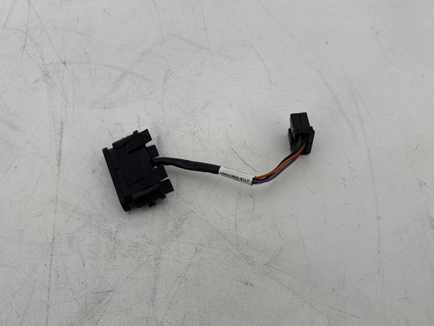 2011 Harley Electra Glide Ultra FLHTK OEM Dash Indicator Lamp Wire Plug In
