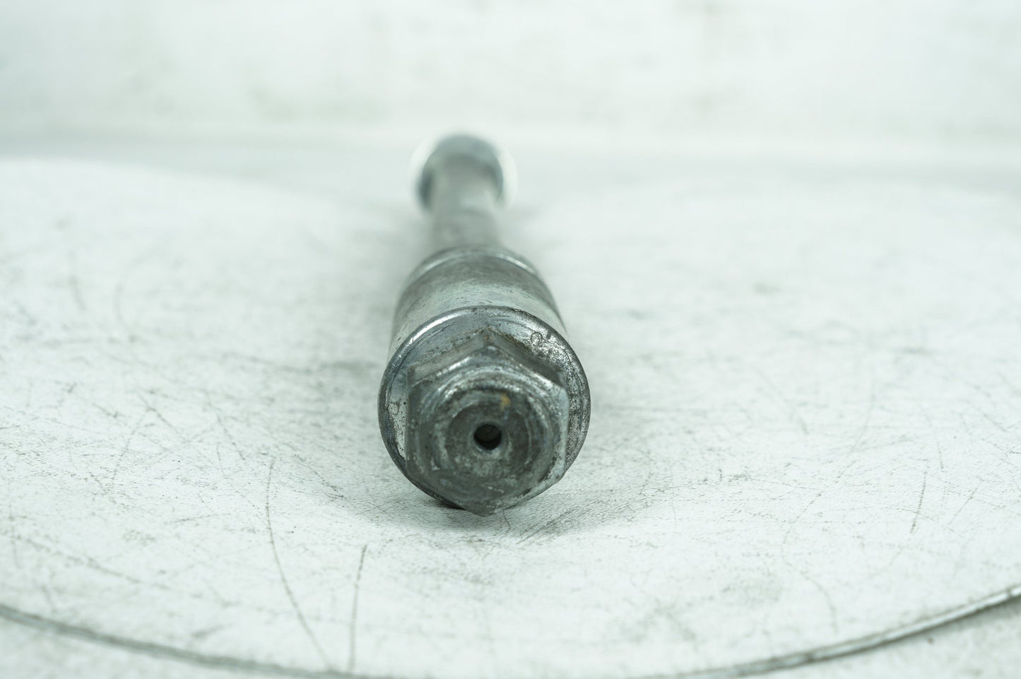 1999 - 2006 Harley-Davidson Dyna Super Glide Rear Wheel Axle Bolt Shaft  	41114-06