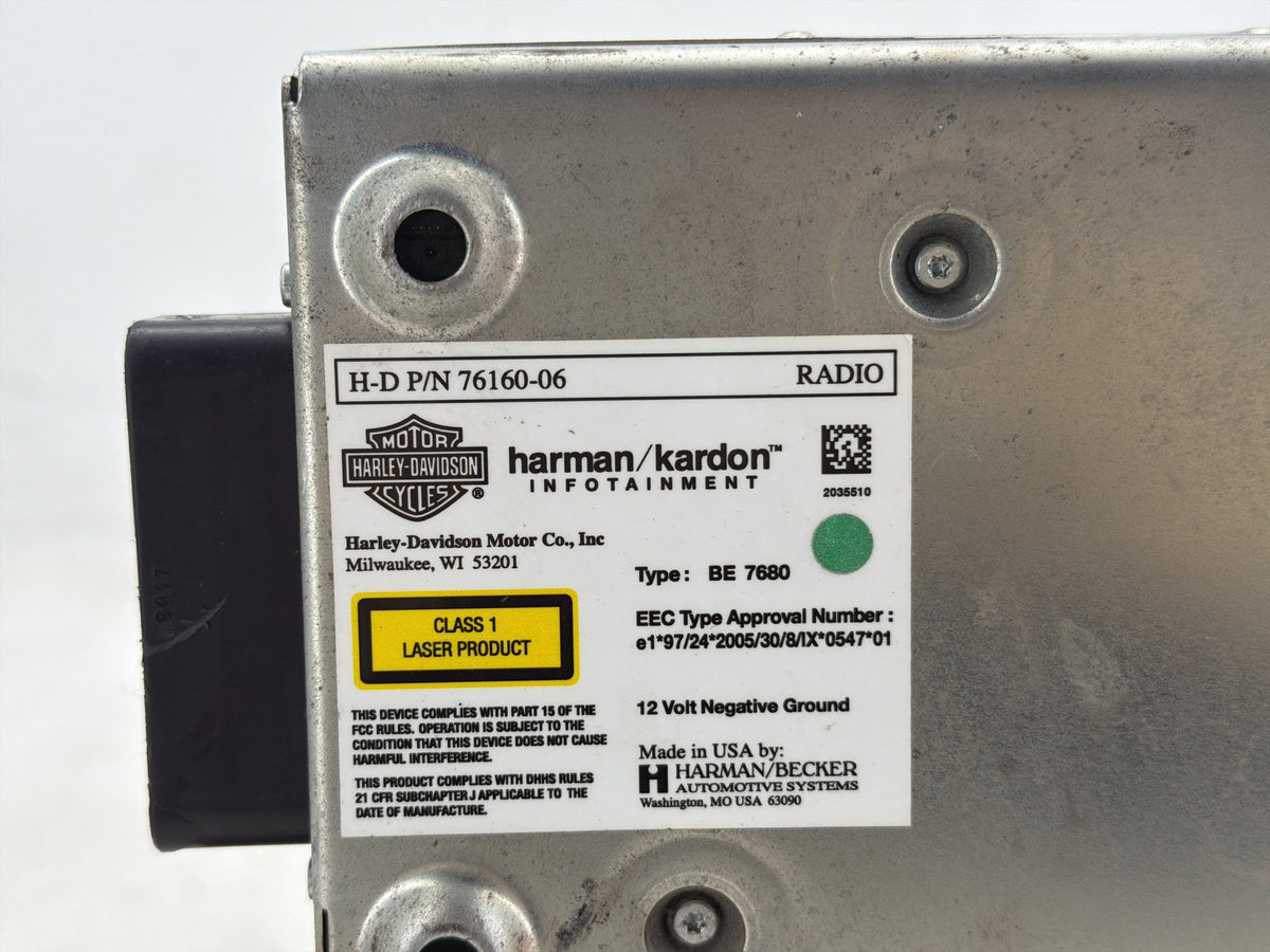 2008 Harley Electra Glide Touring Ultra OEM Harman Kardon AM FM CD Radio Player