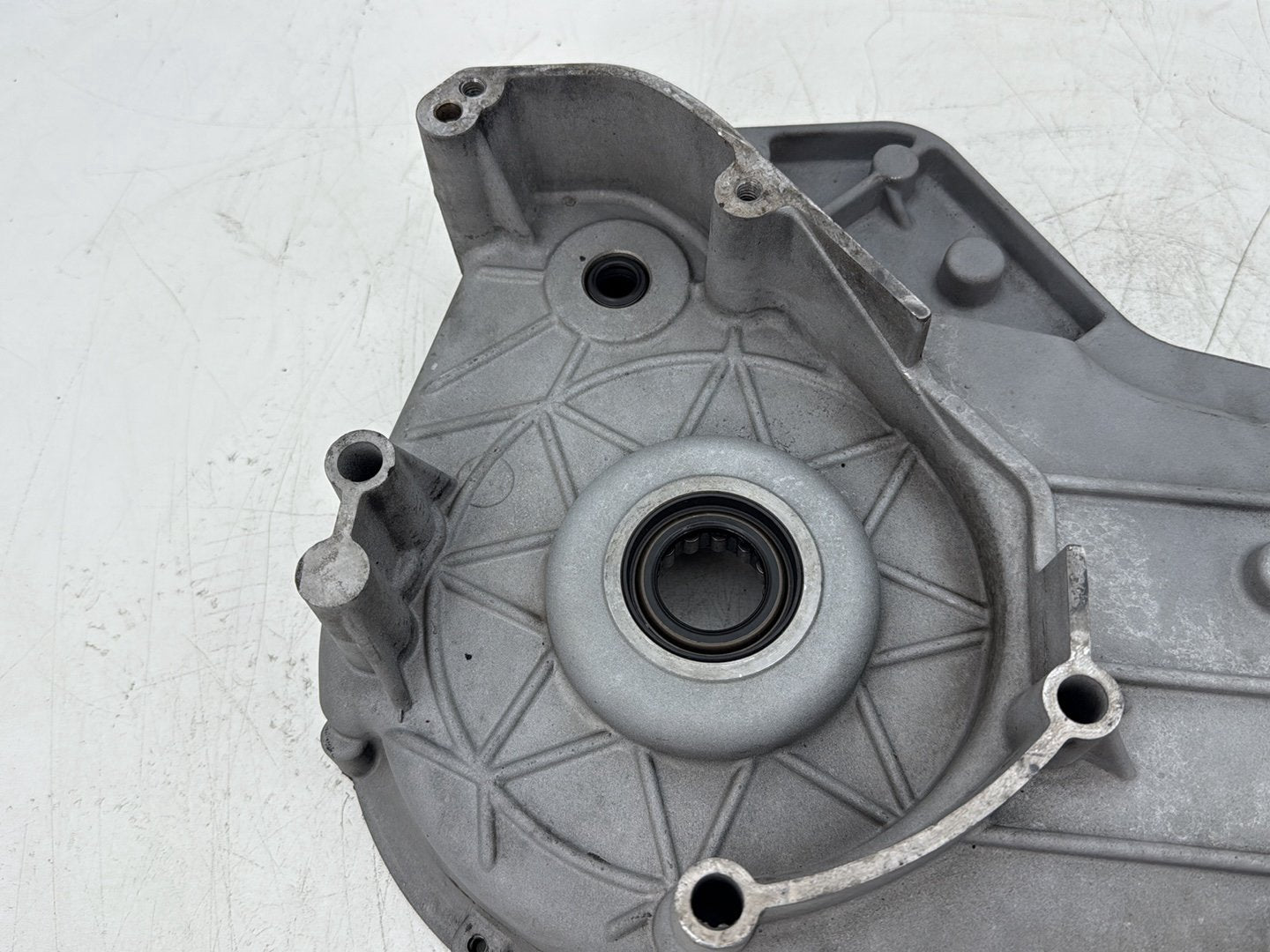 2006 Harley Electra Glide Touring Classic FLHTCI OEM Inner Primary Clutch Cover