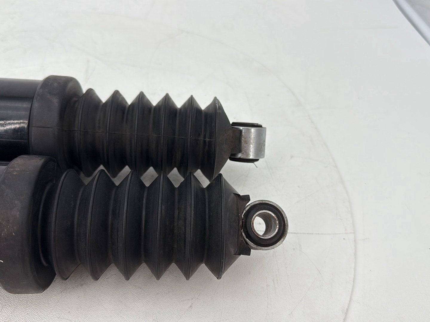 2007 - 2012 Harley-Davidson Touring Electra Glide Ultra Rear Left Right Shock Absorbers 54565-97C