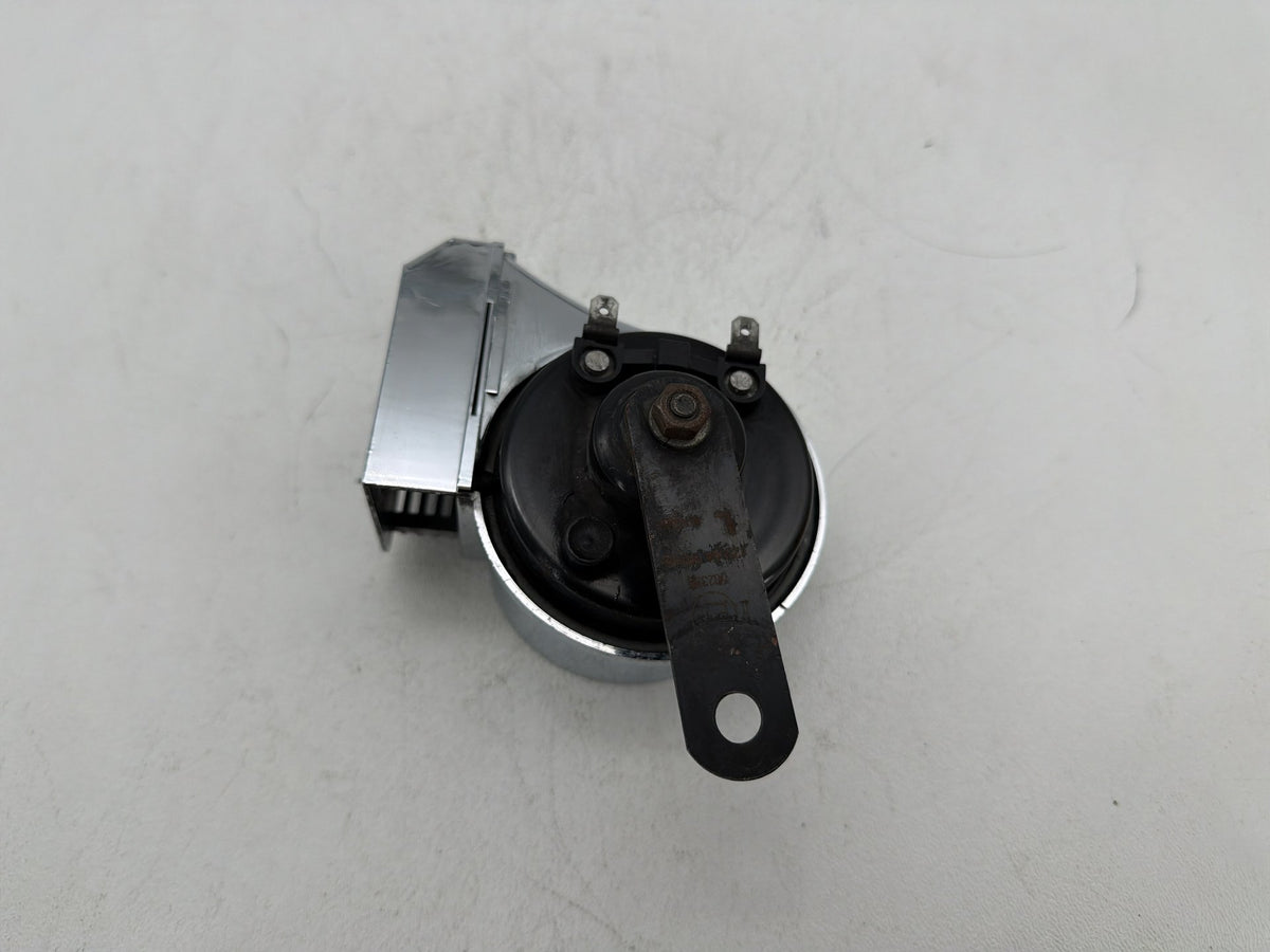 2011 Harley Electra Glide Touring Ultra OEM Signal Horn Klaxon Beep