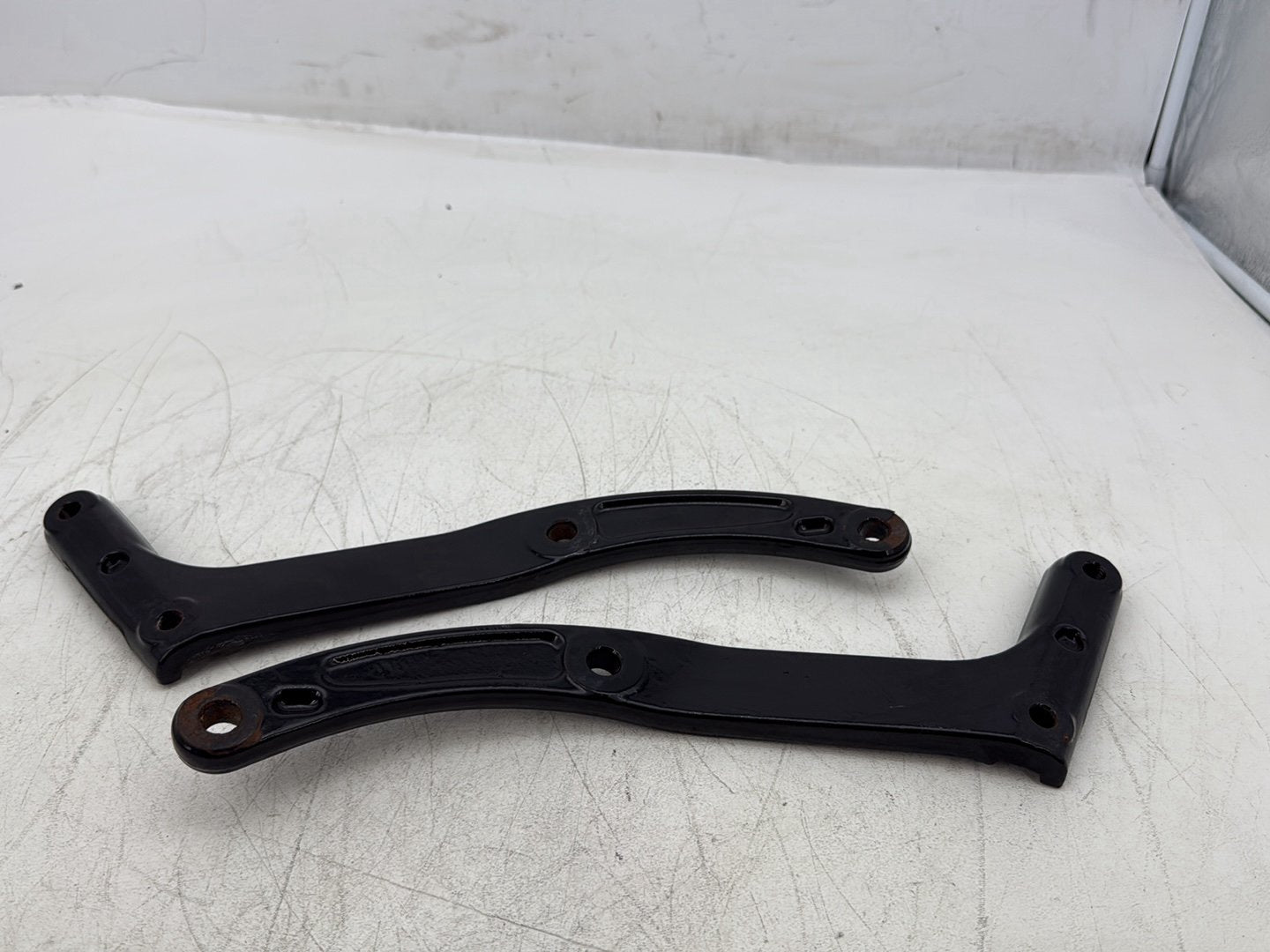 2011 Harley Softail FLSTFB Fat Boy OEM Rear Left & Right Fender Support Bracket