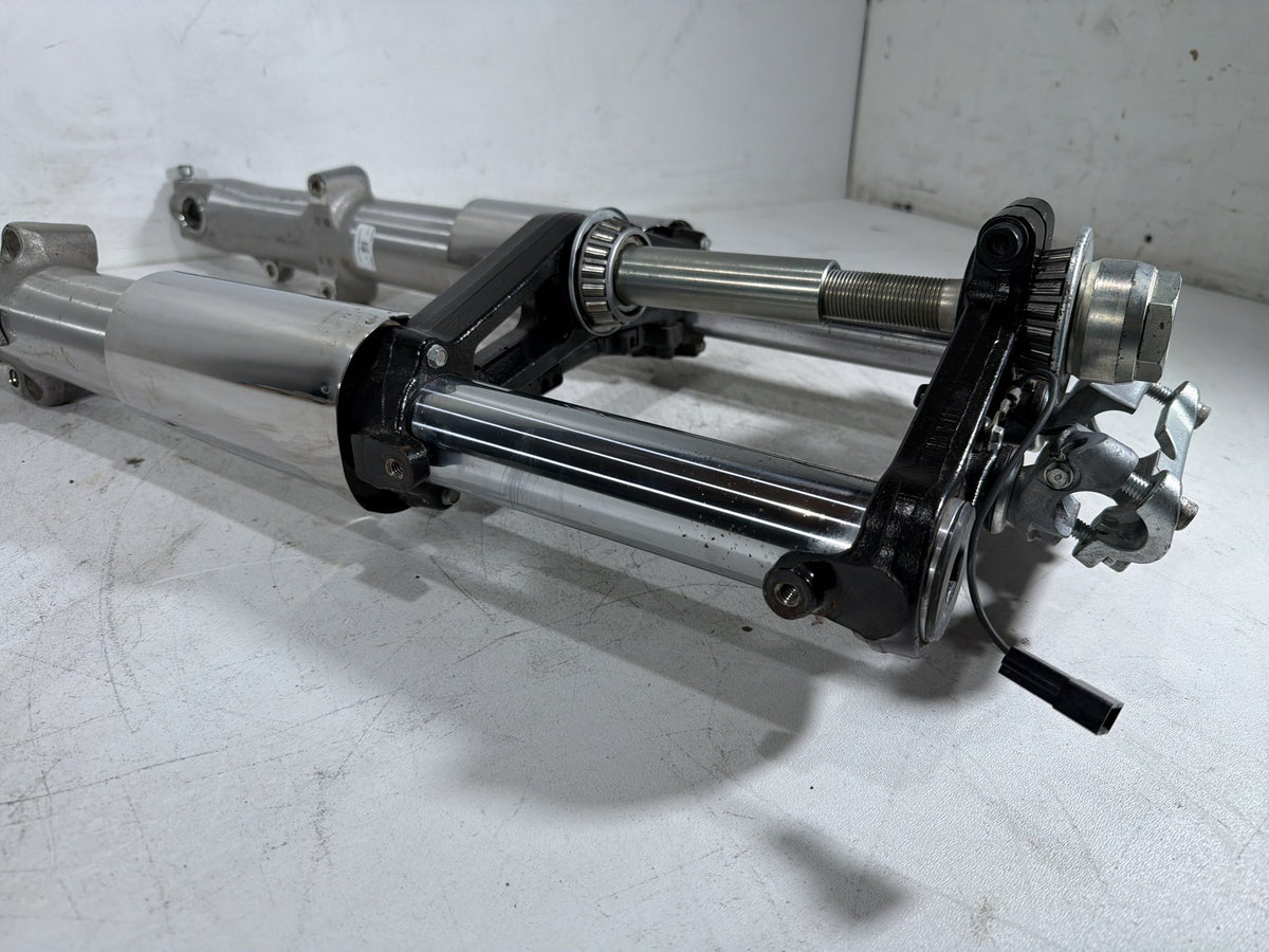 15 Harley Electra Glide Touring Front Triple Tree Set & LH RH Fork Legs Sliders