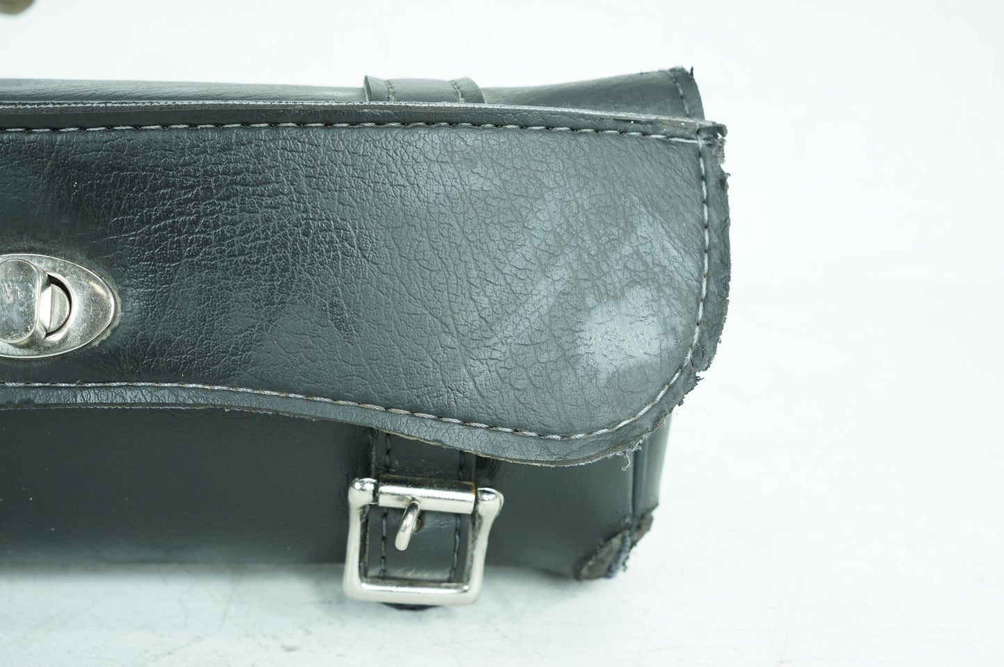 2007 - 2017 Harley-Davidson Dyna 105th Wide Glide Front Onboard Tool Bag Leather Storage