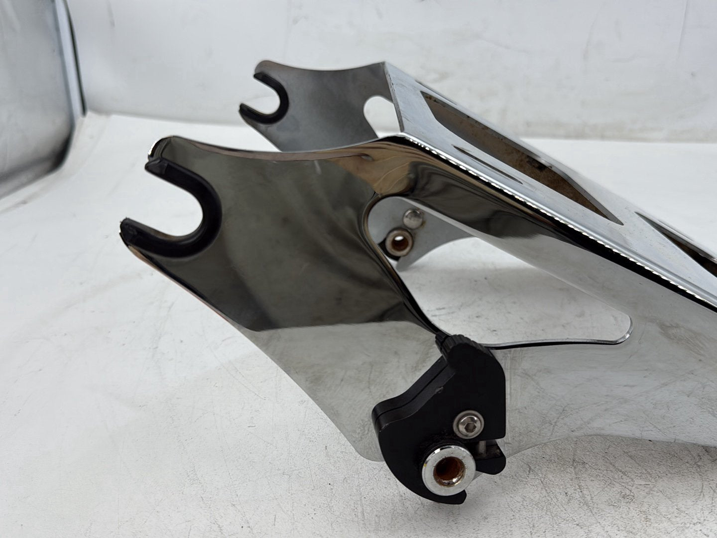 18 Harley Electra Glide Touring Ultra FLHTCU OEM Rear Tour Pak Lid Luggage Rack