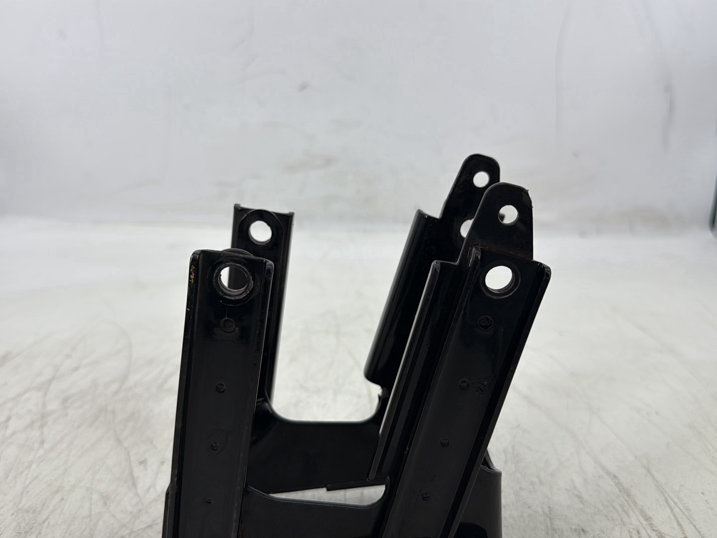 2015 Harley Road Glide Touring FLTRXS OEM Inner Fairing Mount Support Bracket