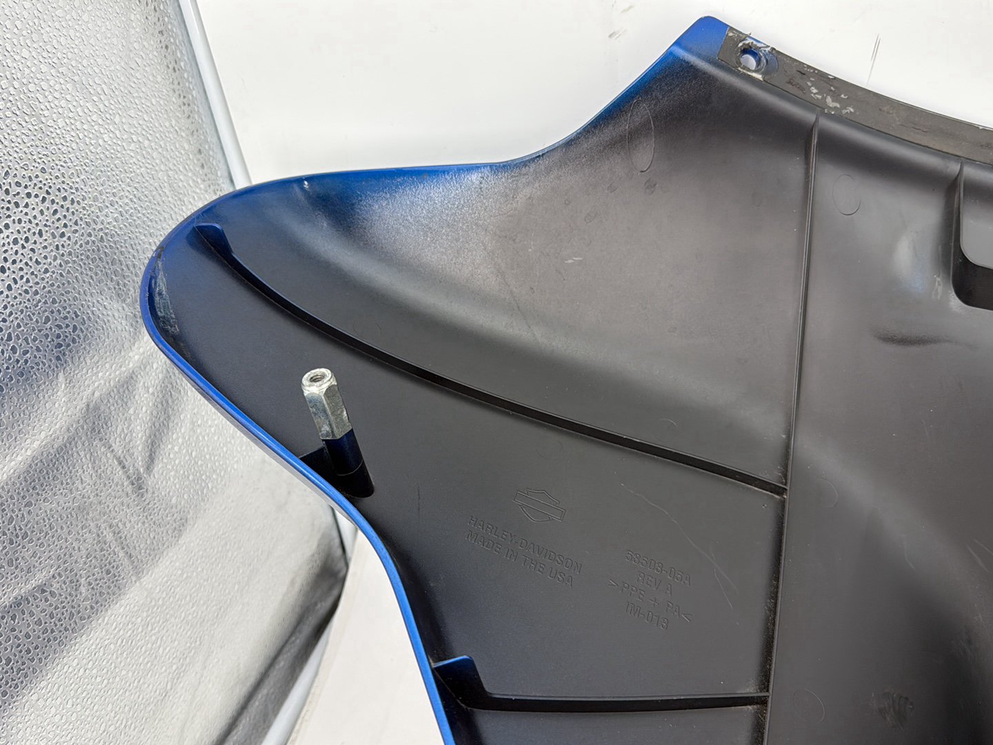 2007 Harley Electra Glide Touring Ultra OEM Front Outer Batwing Fairing Cover