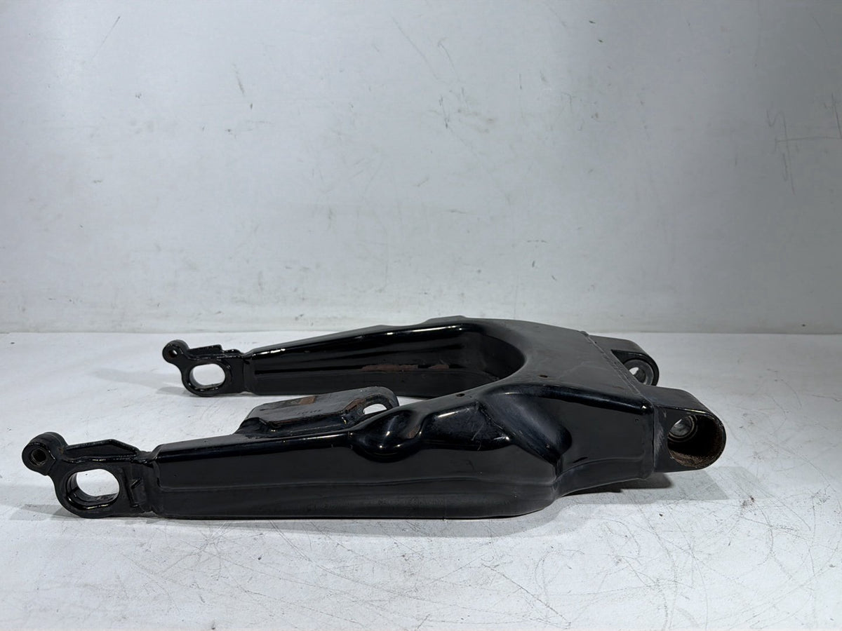 2010 Harley Road King Touring Classic OEM Rear Fork Swingarm Swing Arm