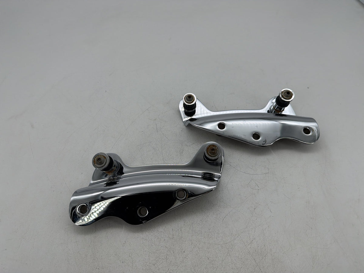 2011 Harley Road King Touring FLHR OEM 5 Point Detachable Docking Hardware