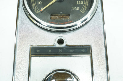 2007 - 2013 Harley-Davidson Softail Heritage Classic Fuel Tank Dash Console Speedometer NOKey 67033-08